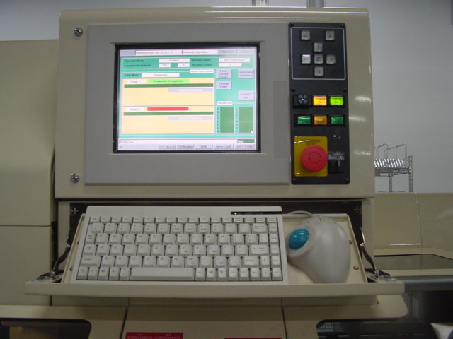 18年設備，號稱全世界最快最先進的貼片機，一臺價格高達人民幣400多萬！